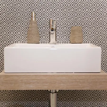 Luxury Picasso By Nagoa Homes Lejlighed